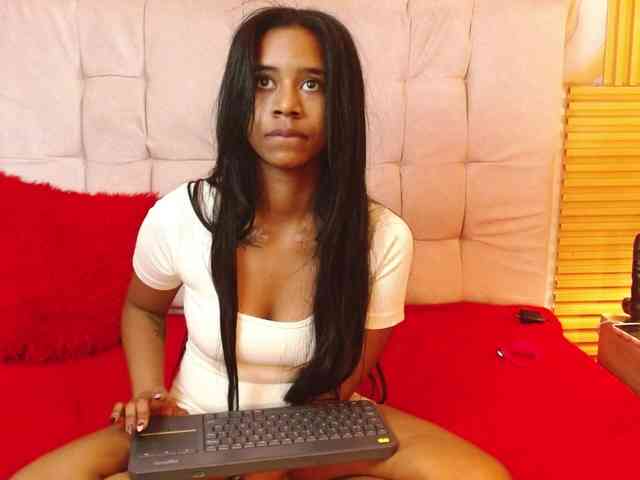 madihlove303av webcam