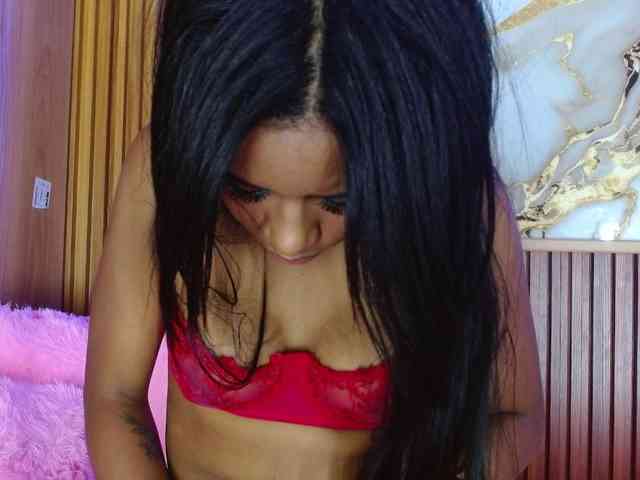 madihlove303av webcam