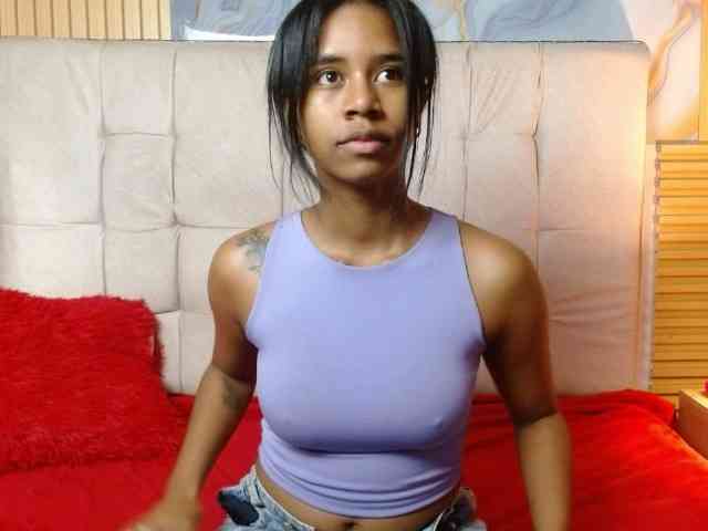 madihlove303av webcam