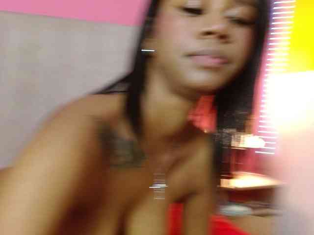 madihlove303av webcam