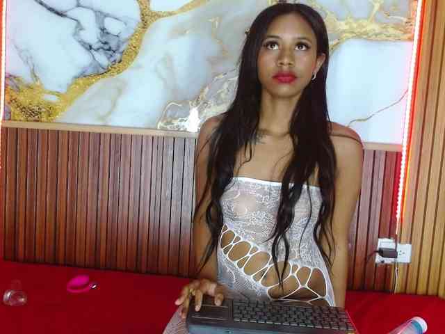 madihlove303av webcam