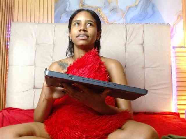 madihlove303av webcam