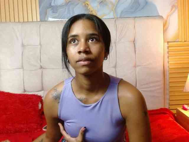 madihlove303av webcam