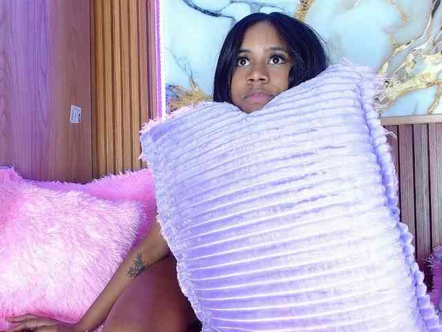 madihlove303av webcam