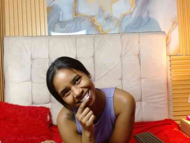 madihlove303av webcam