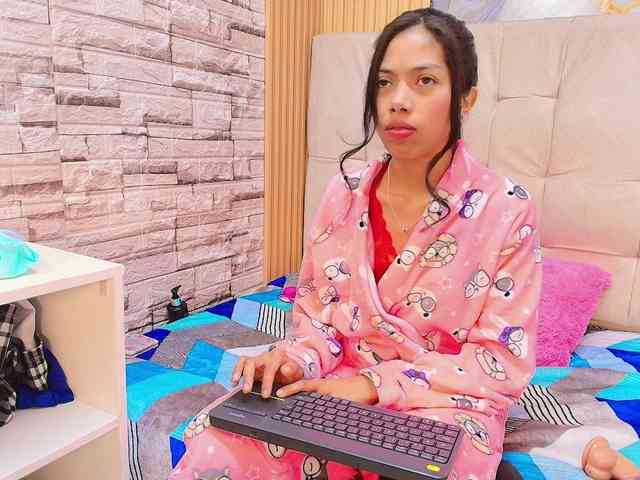 madihlove303av webcam