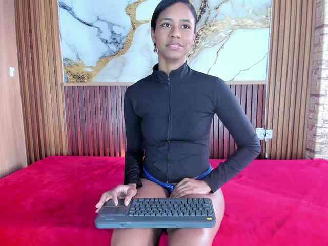 madihlove303av webcam