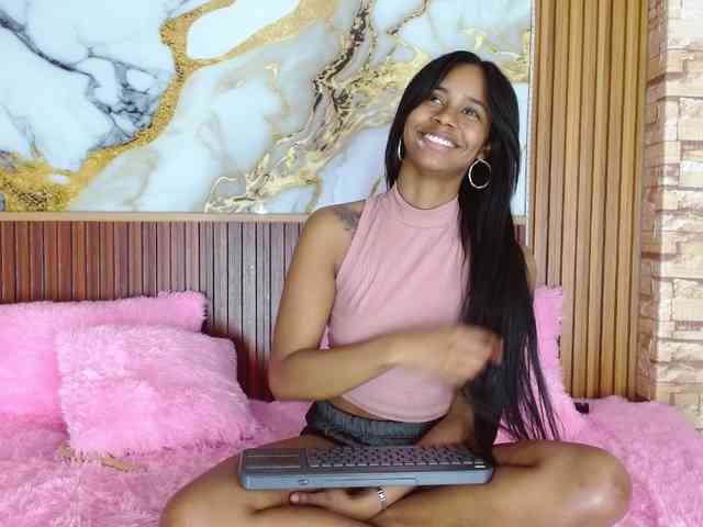 madihlove303av webcam