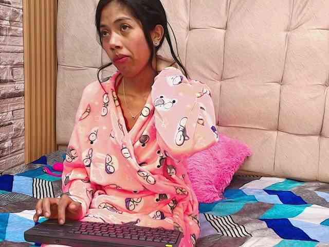 madihlove303av webcam