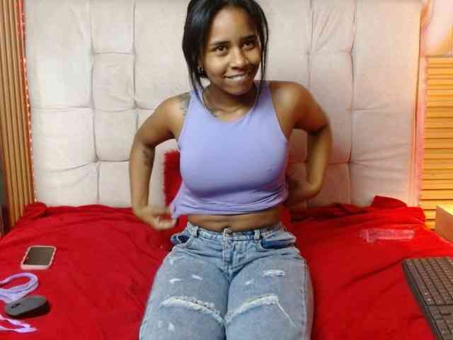 madihlove303av webcam