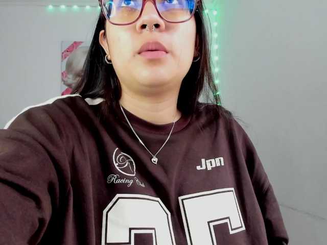 rouse-red's BongaCams show and profile