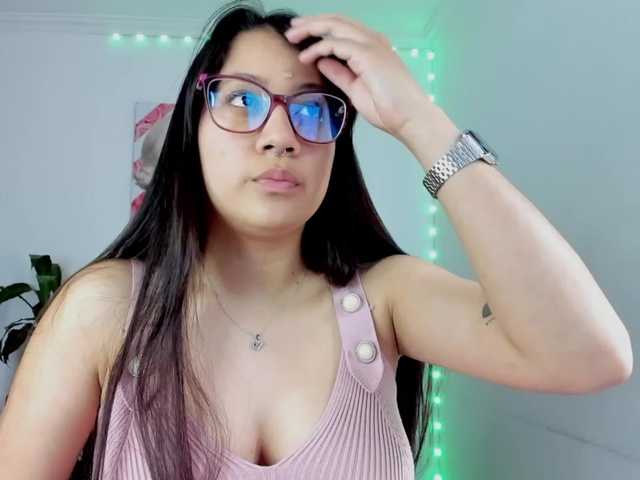 rouse-red's BongaCams show and profile