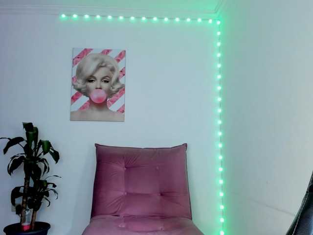 rouse-red's BongaCams show and profile