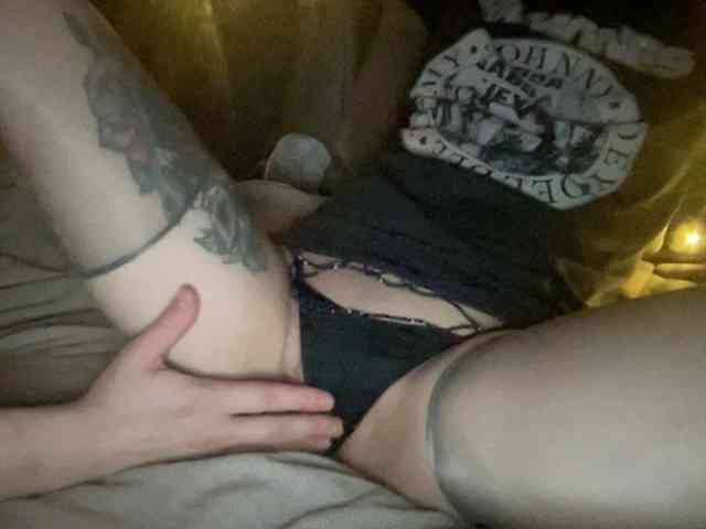 real webcam show Hellokitys
