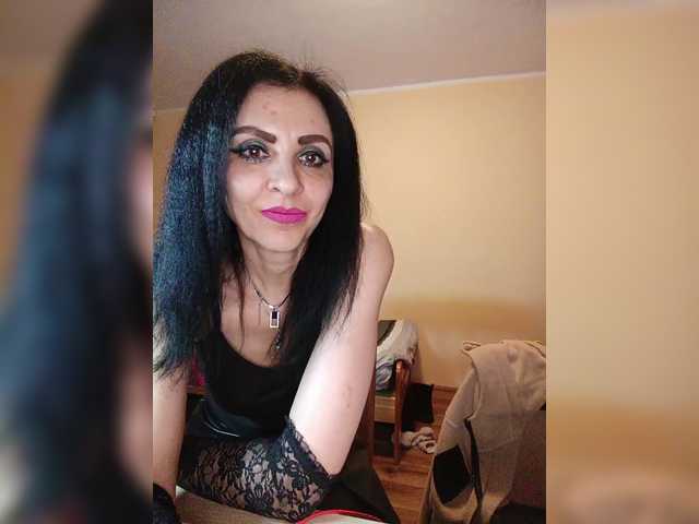 WerewolfAlfa's BongaCams show and profile