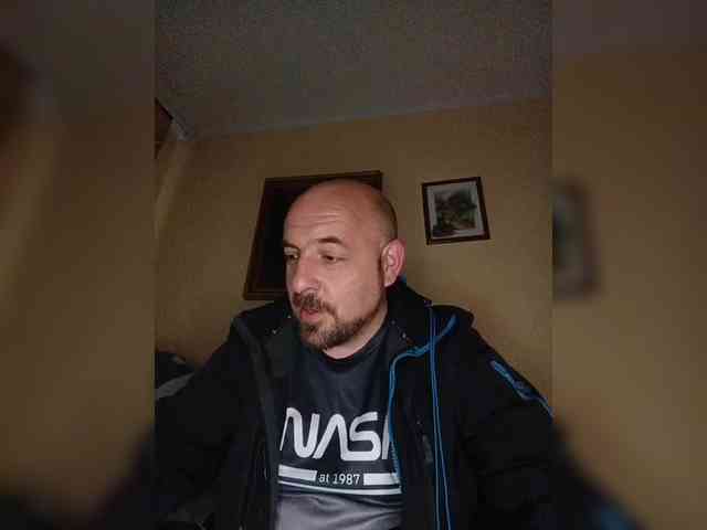 WikiBitch webcam