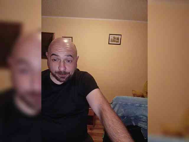 WikiBitch webcam