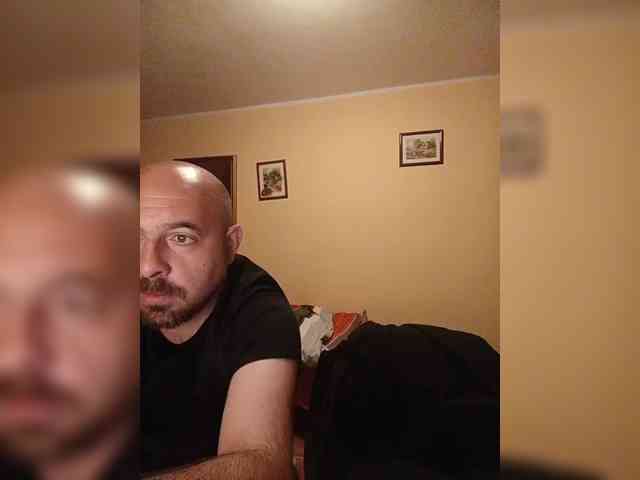 WikiBitch webcam