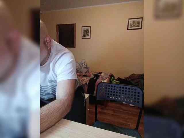 WikiBitch webcam
