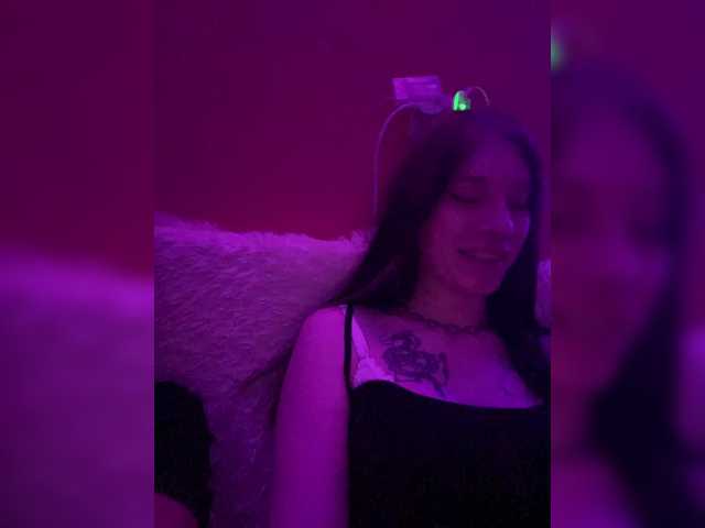 Kiss-of-Life1 webcam