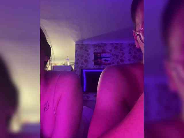 live porno webcam Kiss-of-Life1