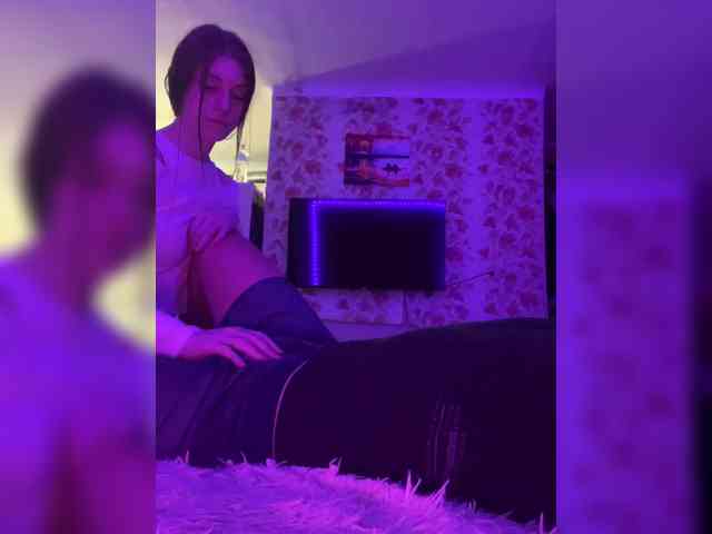 free nude cam Kiss-of-Life1