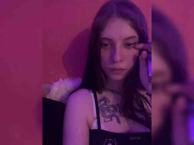 Kiss-of-Life1 webcam