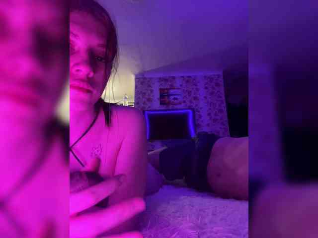 nude video chat Kiss-of-Life1