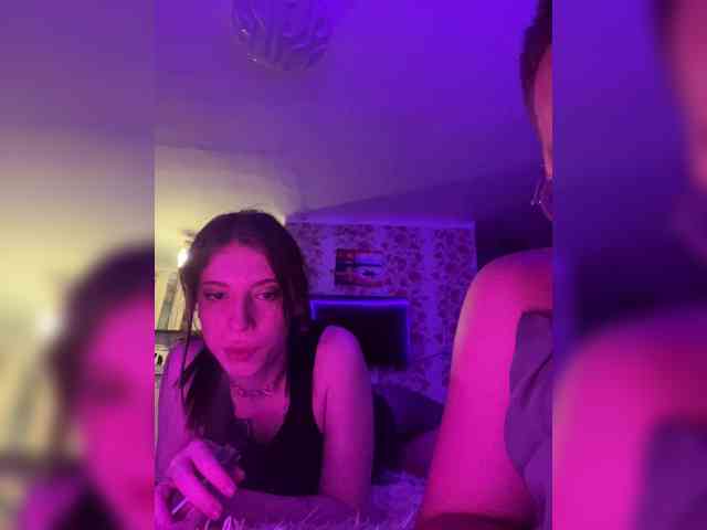 webcam chat room Kiss-of-Life1