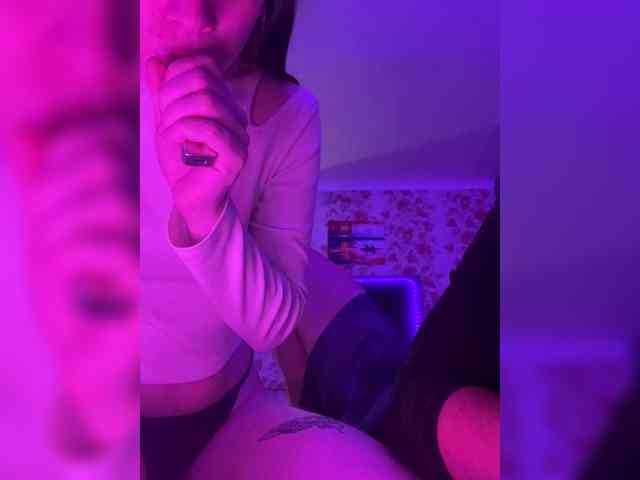 camsex chat Kiss-of-Life1