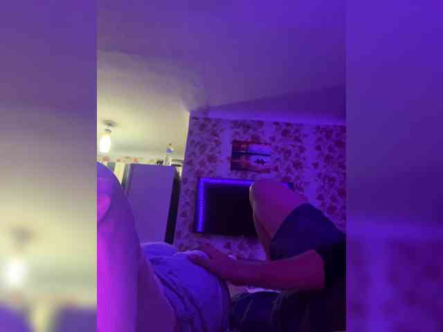 online web cam porn Kiss-of-Life1