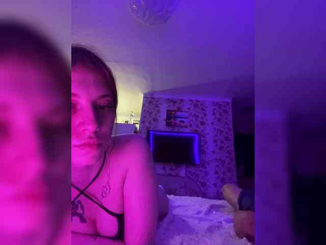 sexcam live Kiss-of-Life1
