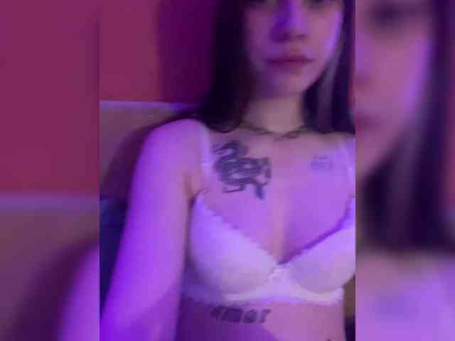 Kiss-of-Life1 webcam