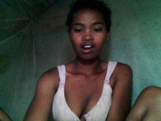 Allycha1's BongaCams show and profile