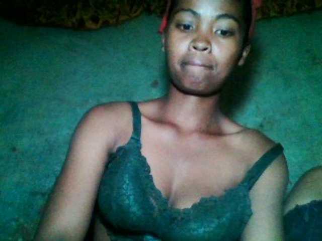 Allycha1's BongaCams show and profile