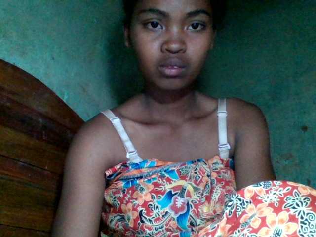 Allycha1's BongaCams show and profile