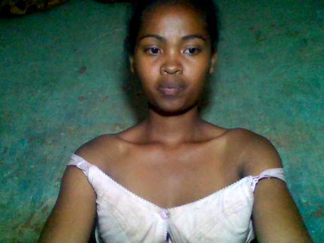 Allycha1's BongaCams show and profile