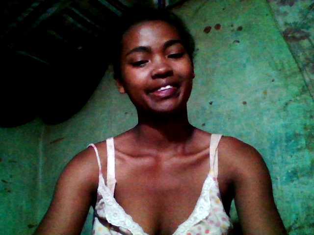 Allycha1's BongaCams show and profile