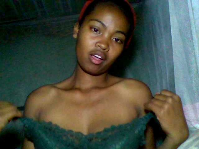 Allycha1's BongaCams show and profile