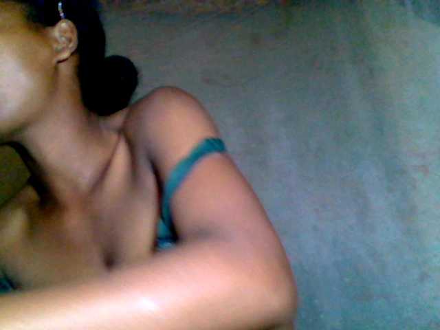 Allycha1's BongaCams show and profile