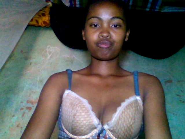 Allycha1's BongaCams show and profile