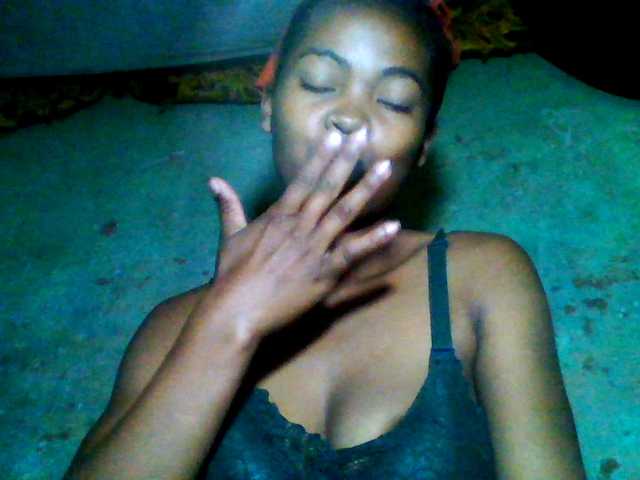 Allycha1's BongaCams show and profile