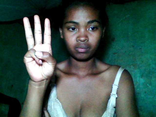 Allycha1's BongaCams show and profile