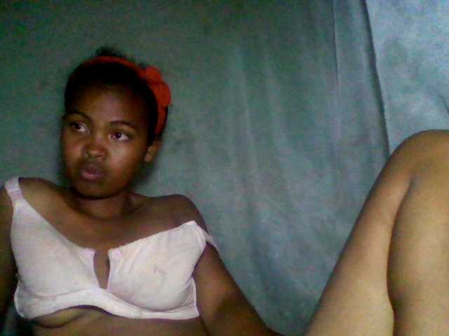 Allycha1's BongaCams show and profile