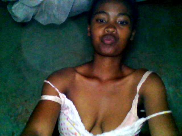 Allycha1's BongaCams show and profile