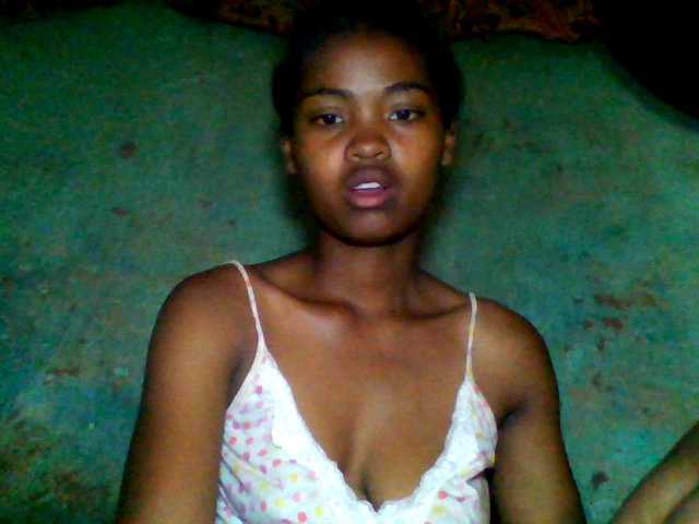 Allycha1's BongaCams show and profile