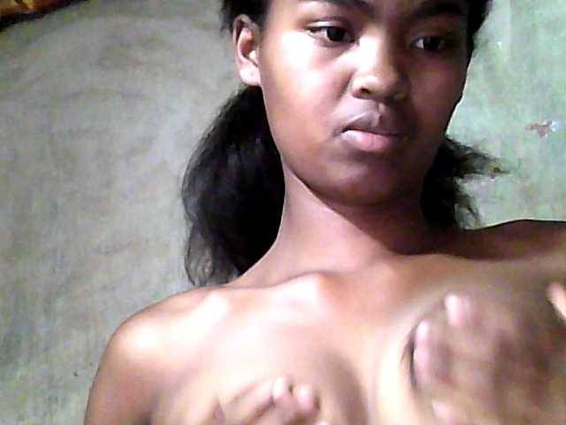 Allycha1's BongaCams show and profile