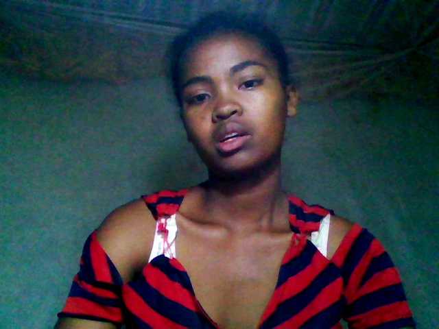 Allycha1's BongaCams show and profile