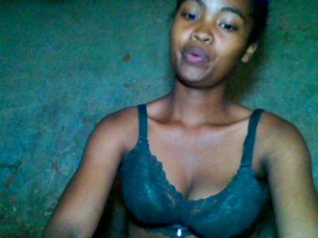 Allycha1's BongaCams show and profile