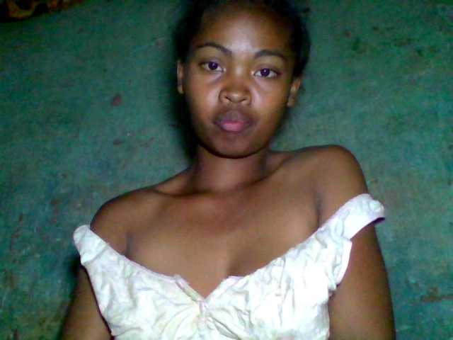 Allycha1's BongaCams show and profile